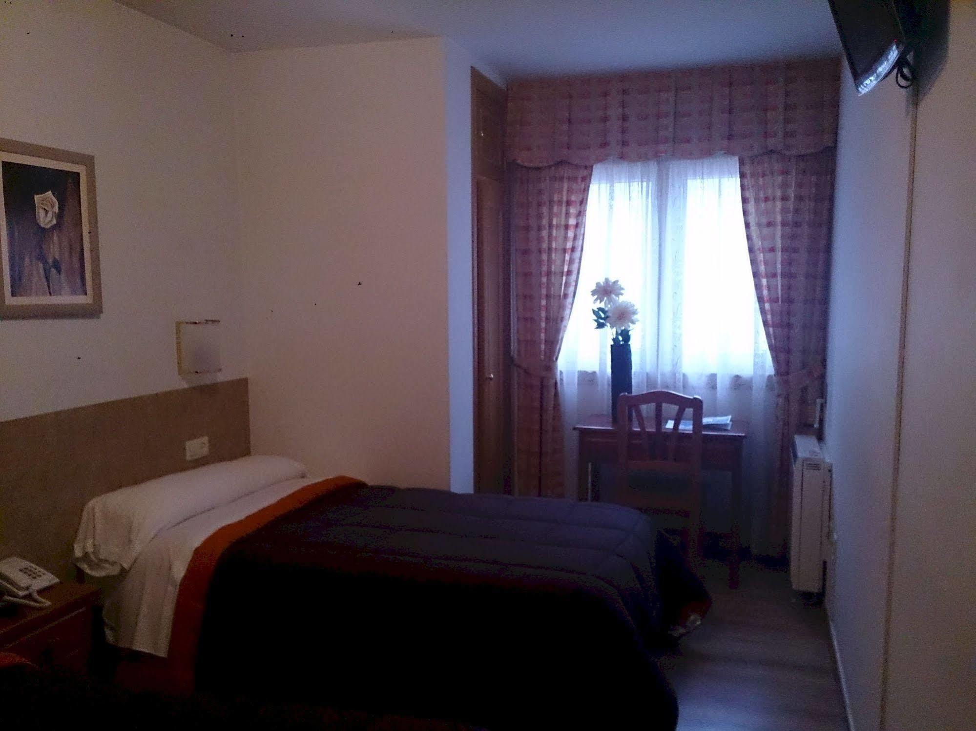 Pension Santa Clara A Coruña Zewnętrze zdjęcie